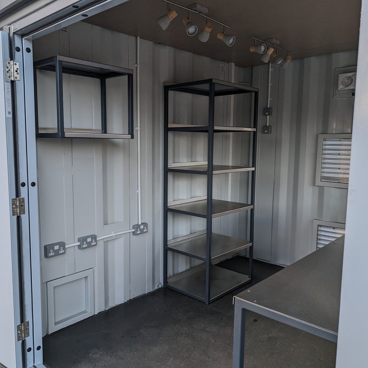 10Ft Customized Container Stylish Pop-Up Bar